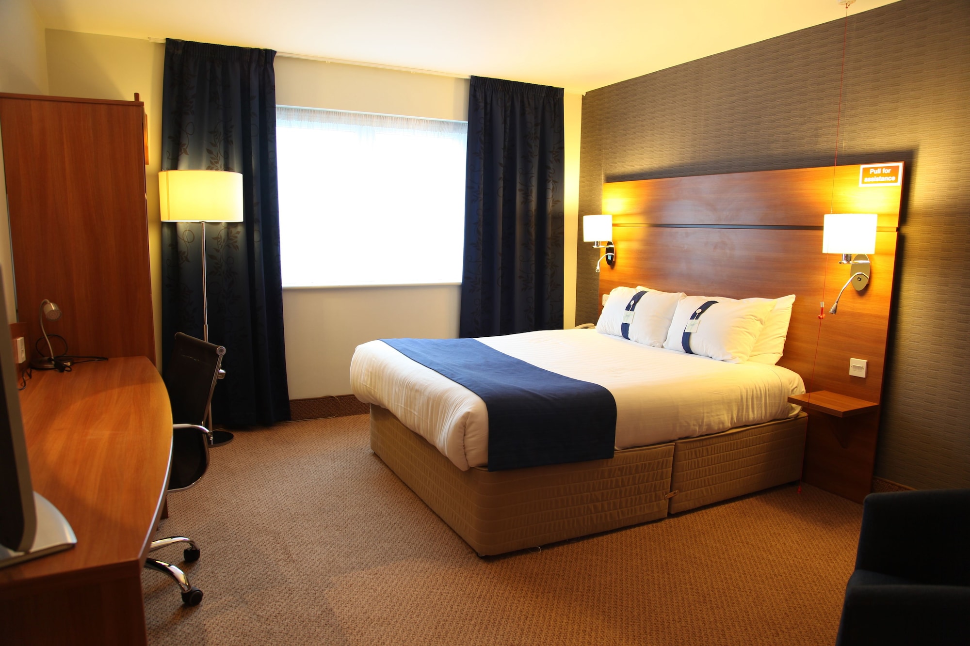 holiday inn express braintree by ihg