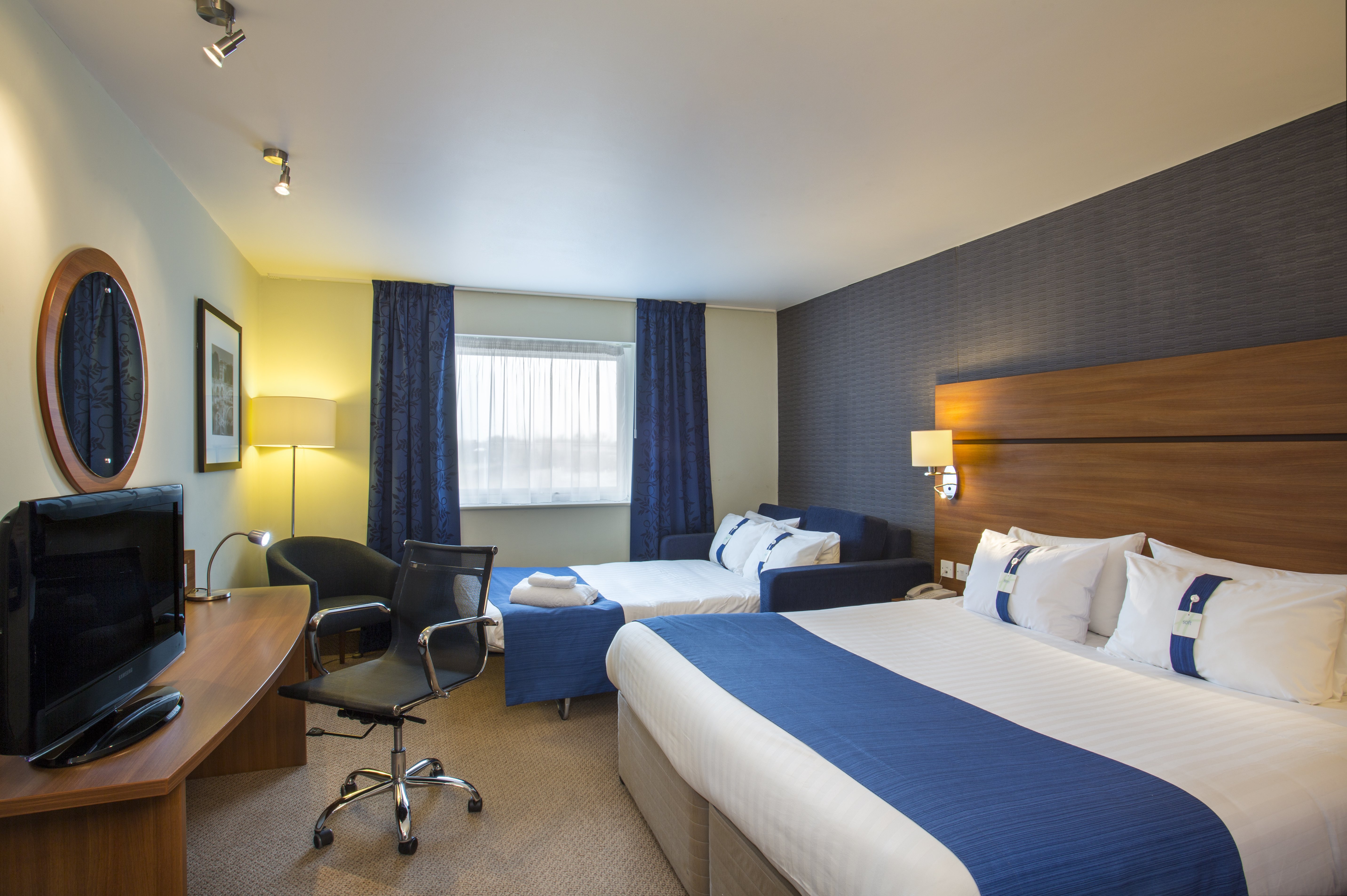 holiday inn express braintree by ihg