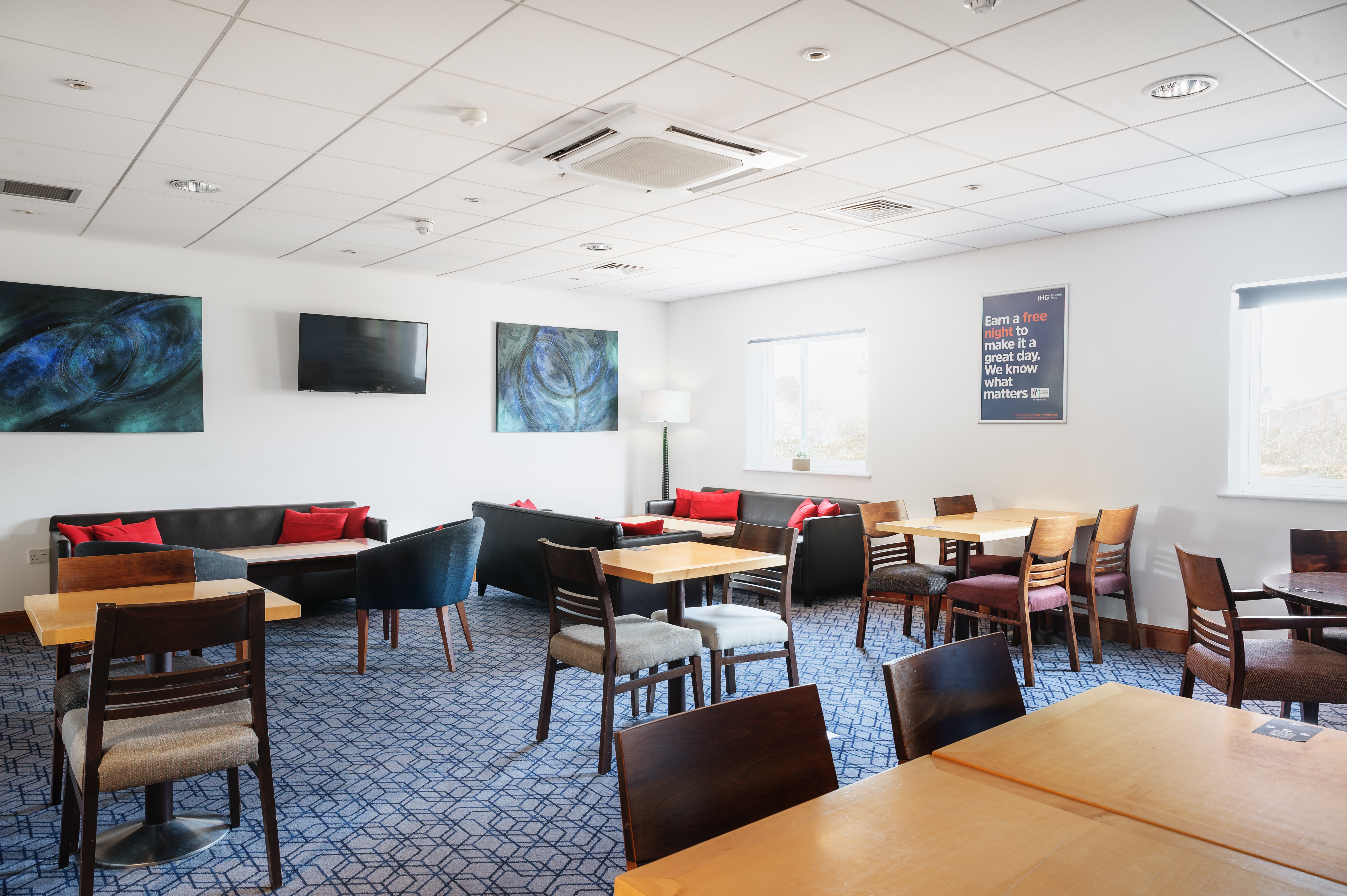 holiday inn express braintree by ihg