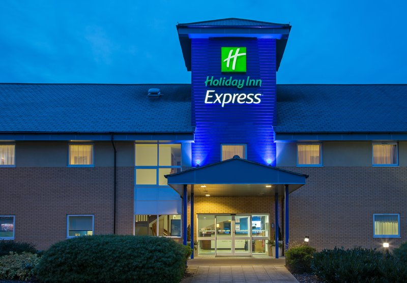 holiday inn express braintree by ihg