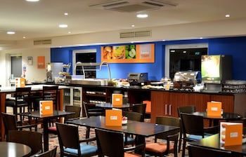 Holiday Inn Express Braintree By Ihg,Colchester>>Braintree,3 star