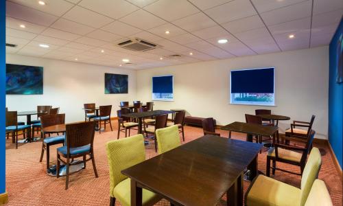 holiday inn express braintree by ihg
