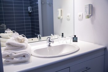 zenitude hotel residences toulouse fluvia