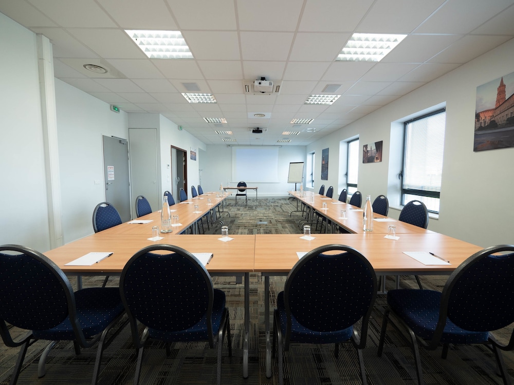 zenitude hotel residences toulouse fluvia