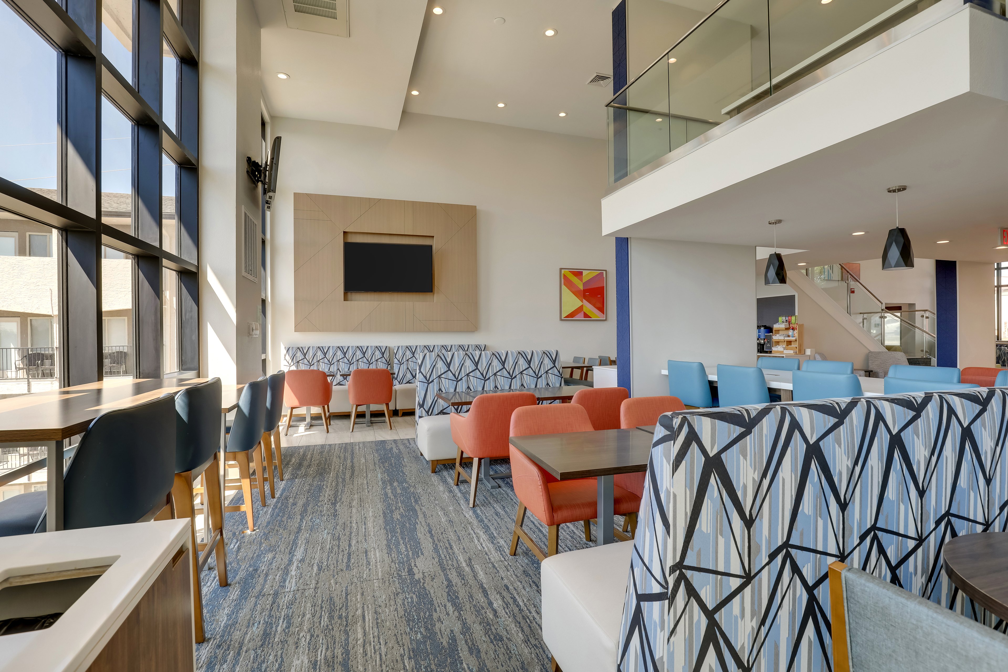 holiday inn express and suites branson 76 central
