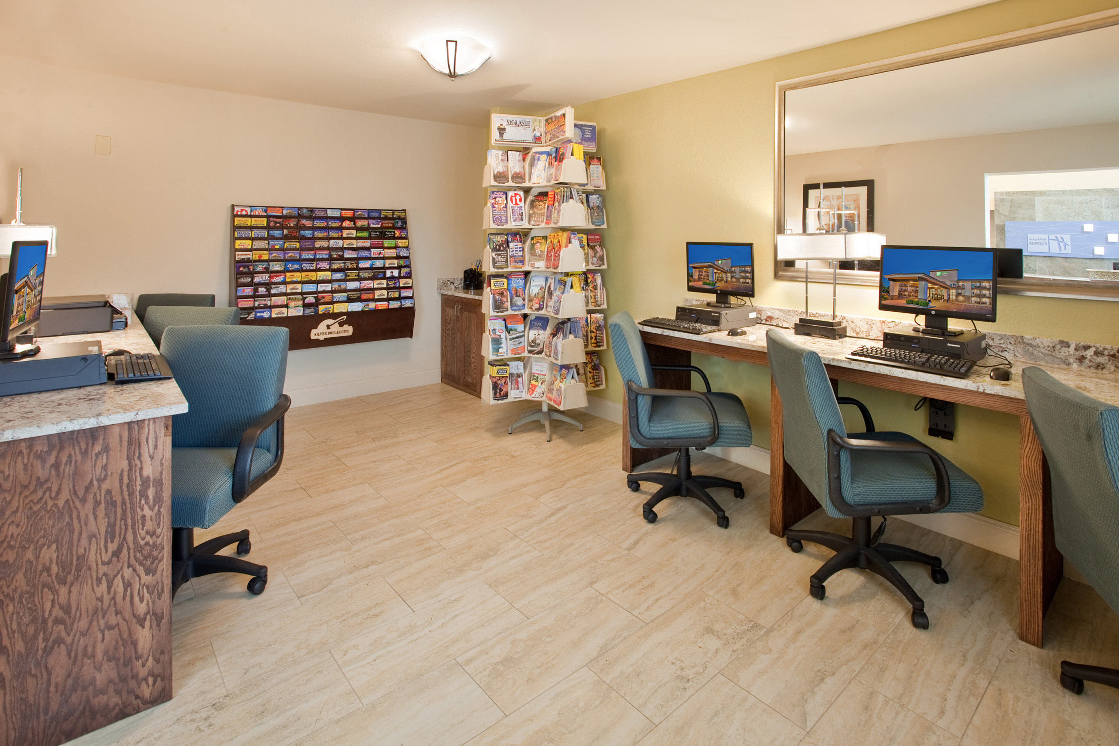 holiday inn express and suites branson 76 central