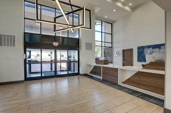 Holiday Inn Express & Suites Branson 76 Central,Stone County>>Branson,3 star