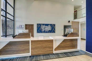 Holiday Inn Express & Suites Branson 76 Central,Stone County>>Branson,3 star