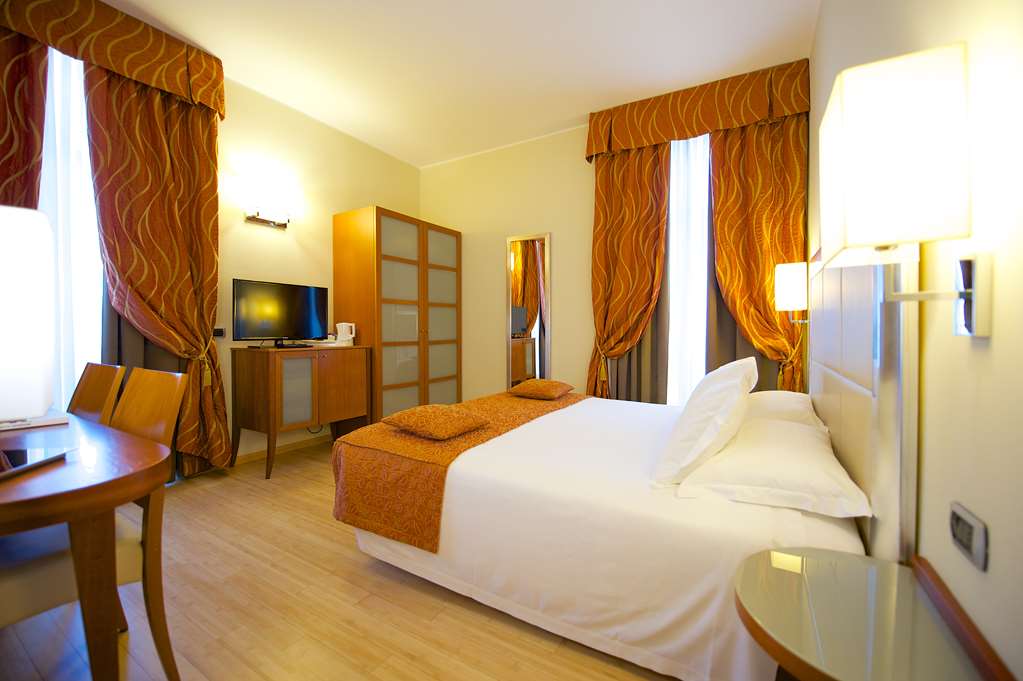 best western crystal palace hotel