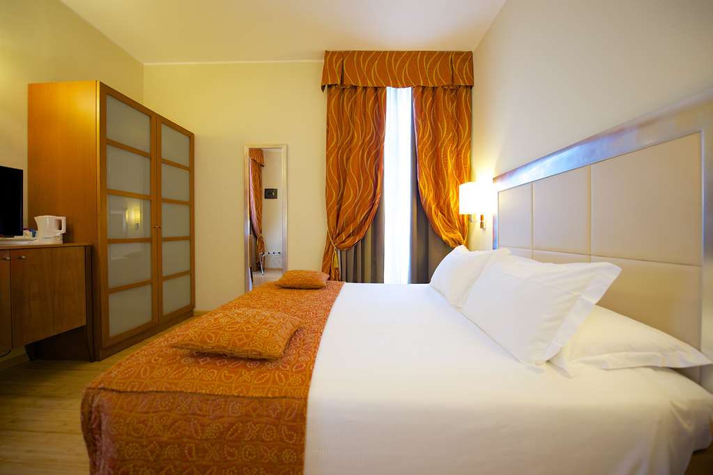 best western crystal palace hotel