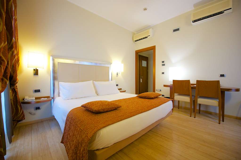 best western crystal palace hotel