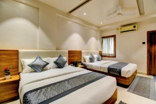 Hotel Galaxy Inn,,3 star