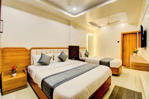 Hotel Galaxy Inn,,3 star