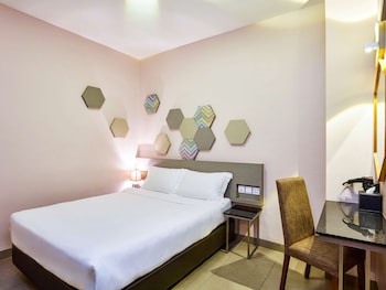 ibis budget singapore imperial