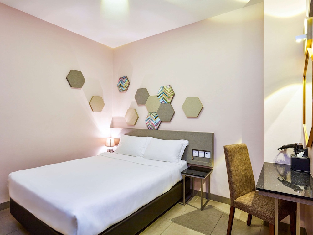 ibis budget singapore imperial