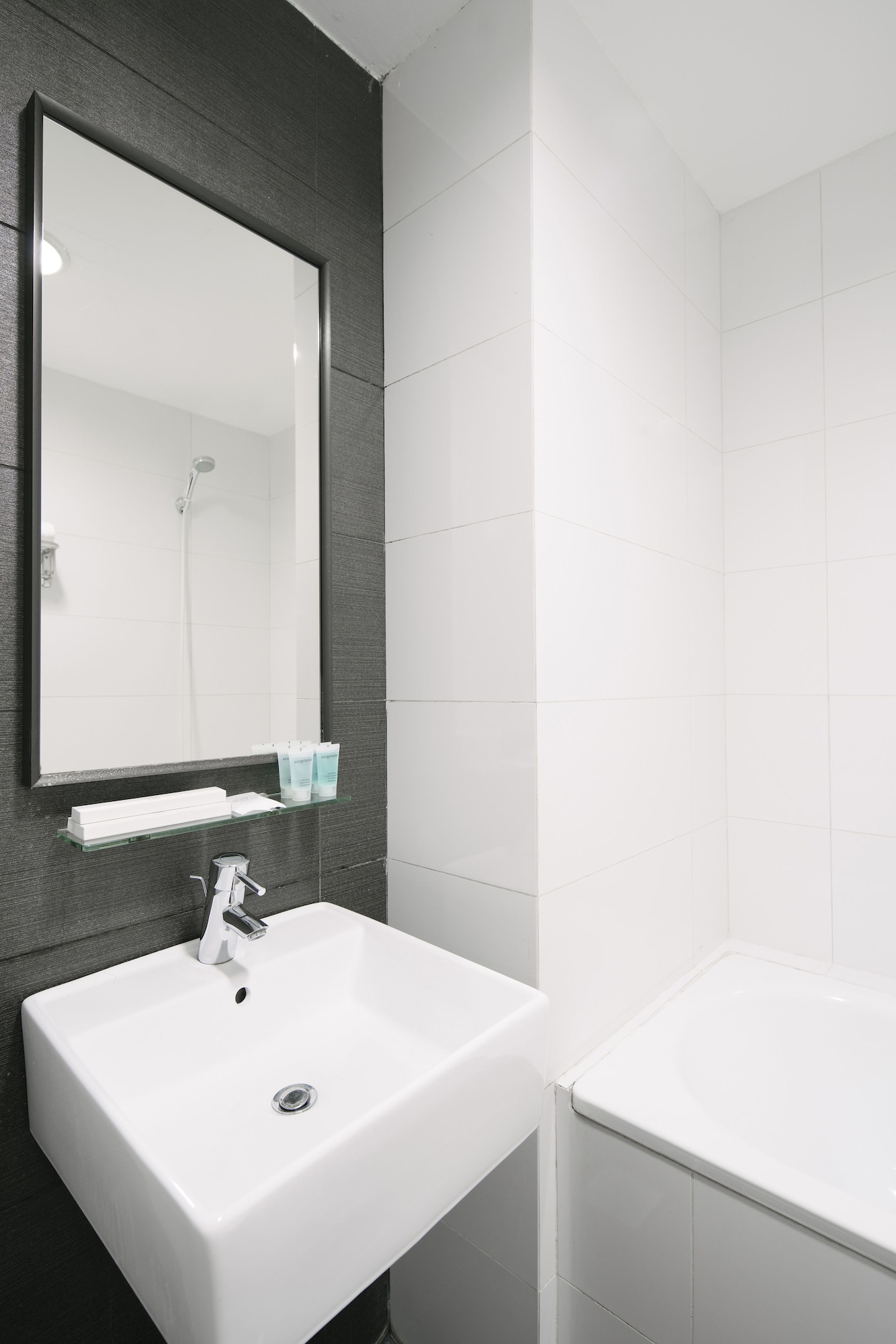 value hotel balestier