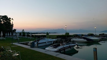 yachting hotel mistral