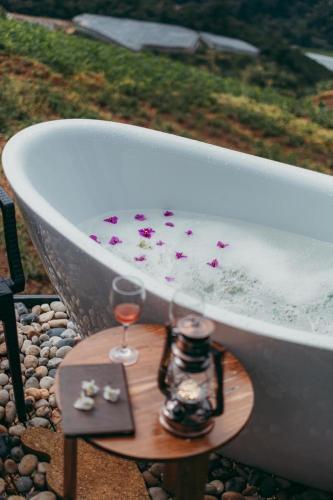 the view homestay monjam