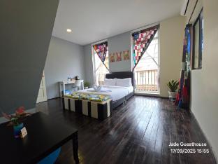 jade guesthouse