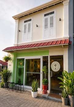 jade guesthouse