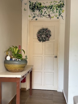 jade guesthouse