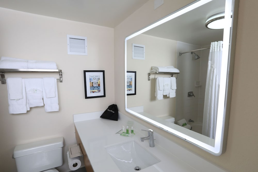 holiday inn north shore skokie