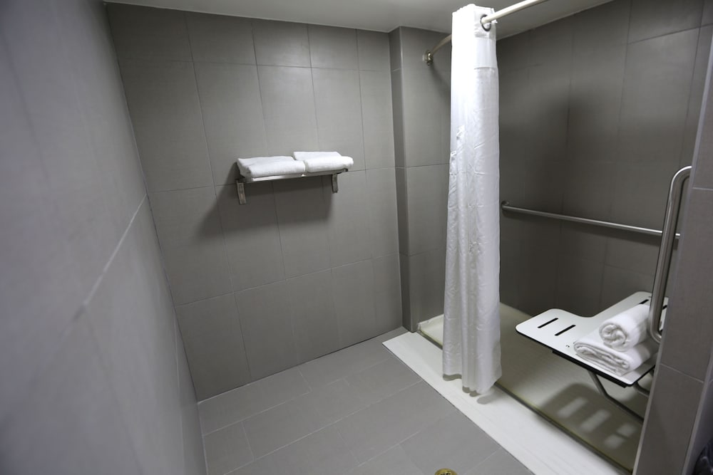 holiday inn north shore skokie