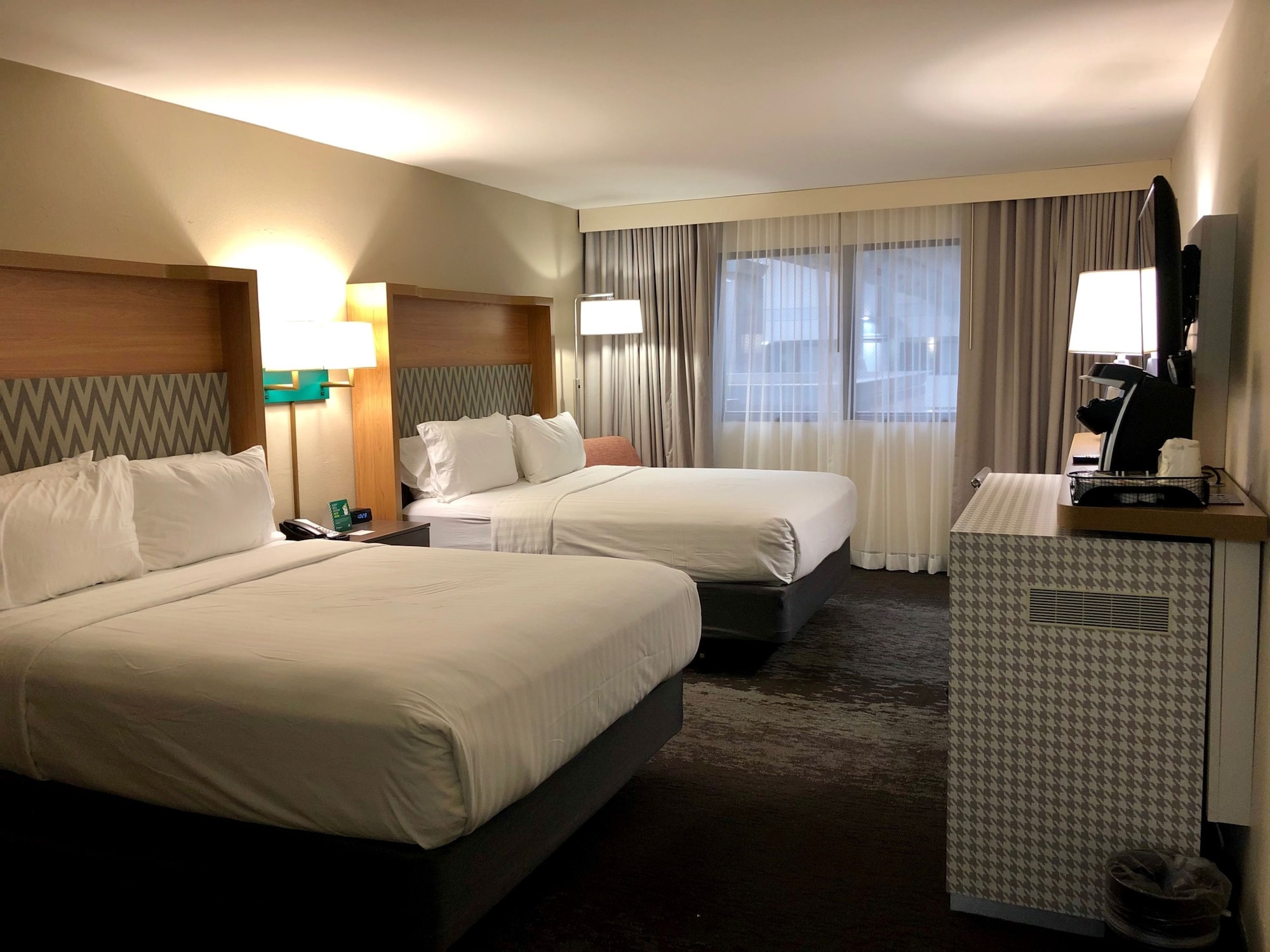holiday inn north shore skokie