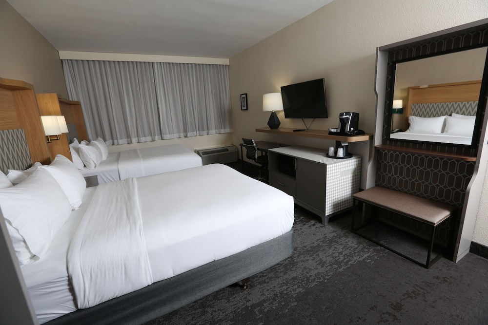 holiday inn north shore skokie