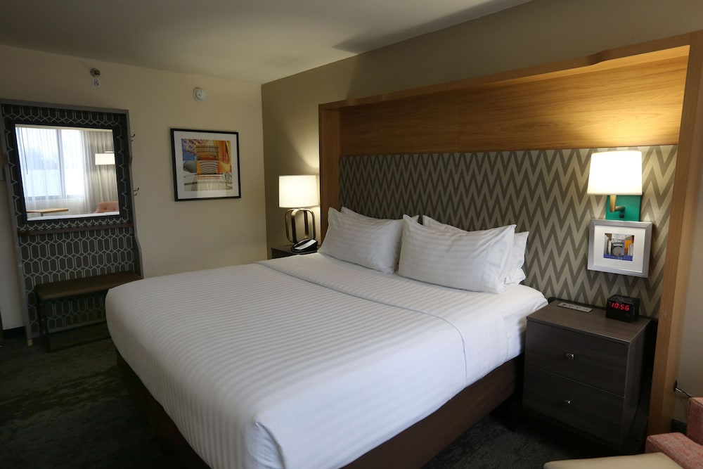 holiday inn north shore skokie