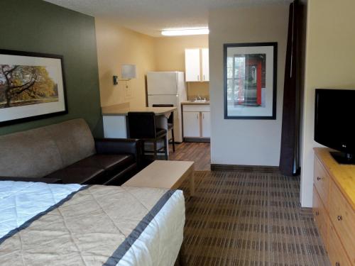extended stay america select suites atlanta cumberland mall