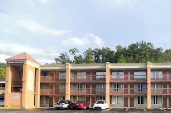 oyo hotel harriman near i 40