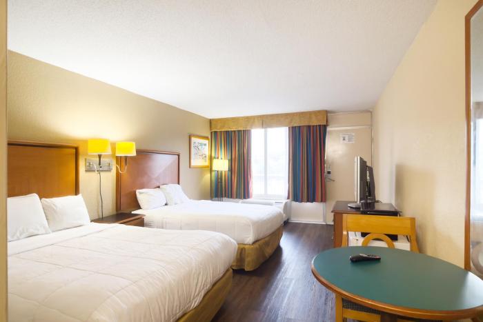 oyo hotel harriman near i 40
