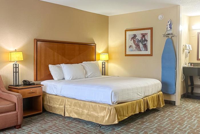 oyo hotel harriman near i 40