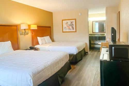 oyo hotel harriman near i 40