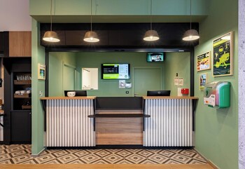 B&B Hotel Valenciennes Onnaing,,3 star