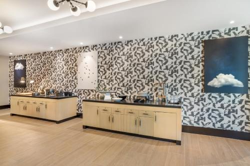cambria hotel and suites