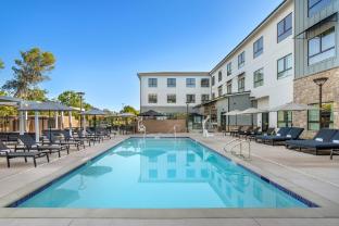 Cambria Hotel & Suites,,3 star