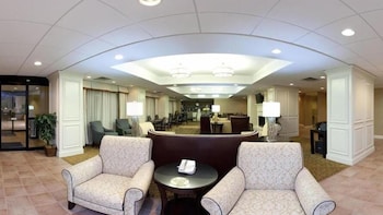 holiday inn express indianapolis airport by ihg
