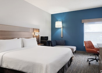 holiday inn express indianapolis airport by ihg