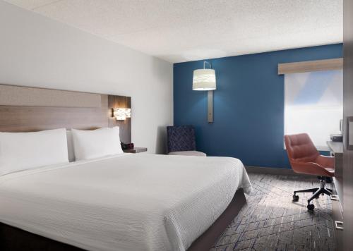 holiday inn express indianapolis airport by ihg