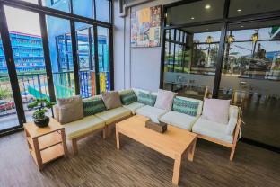 The Bedroom Hat Yai,,2 star