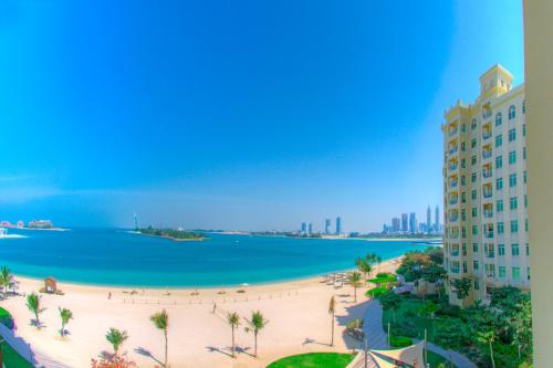 royal club at palm jumeirah