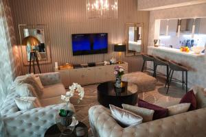 royal club at palm jumeirah
