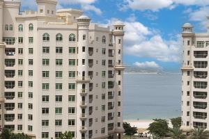 royal club at palm jumeirah
