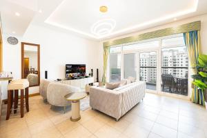 royal club at palm jumeirah