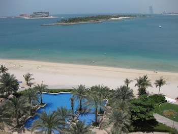 royal club at palm jumeirah