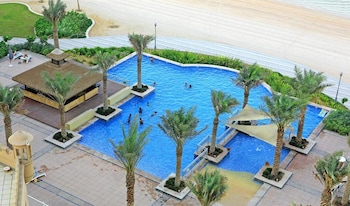 royal club at palm jumeirah