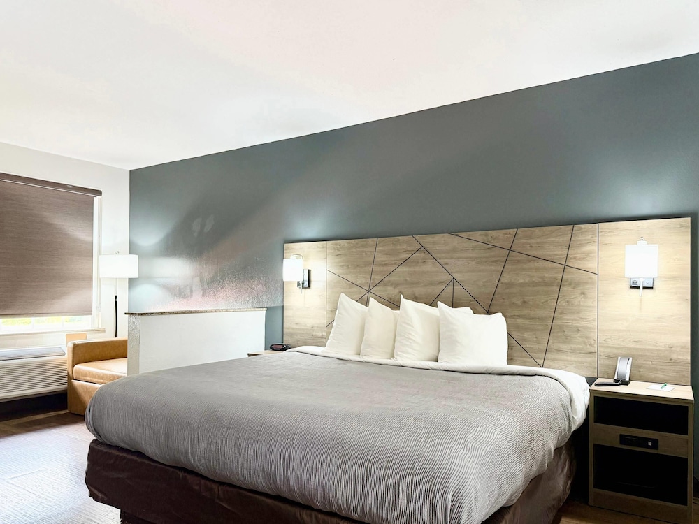 quality inn and suites greenville i 65