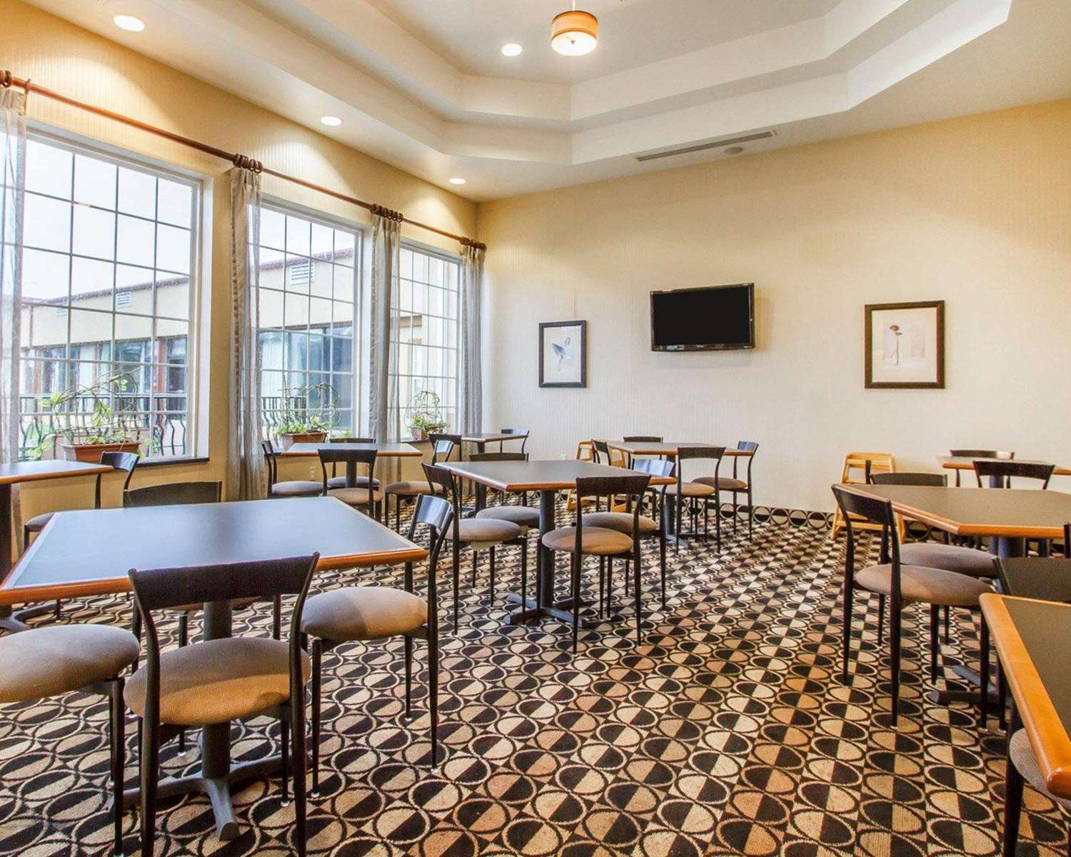 quality inn and suites greenville i 65